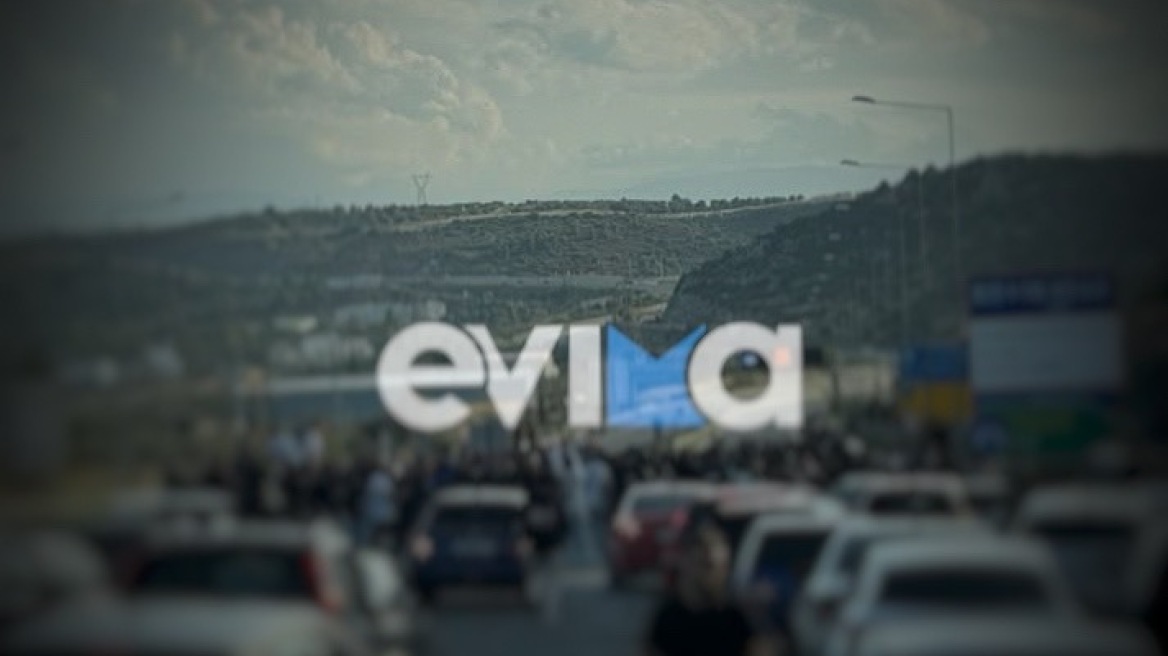 Έκλεισαν την εθνική οδό Χαλκίδας - Σχηματαρίου για να κάνουν κόντρες