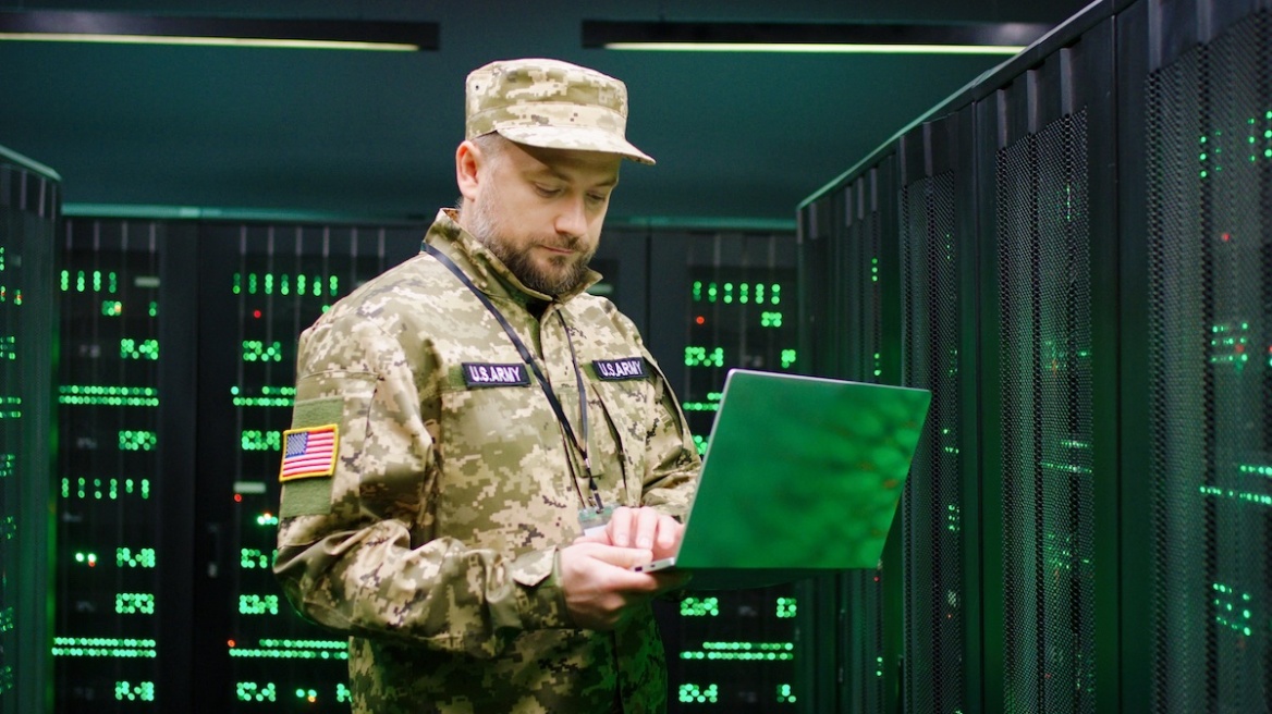 Πόλεμος στο Ιράν: Παρά το όχι Τράμπ, AI οι βομβαρδισμοί των ΗΠΑ