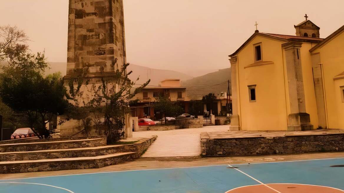 Αποπνικτική η ατμόσφαιρα στην Κρήτη λόγω της σκόνης: Μάσκα και περιορισμό μετακινήσεων συστήνει ο καθηγητής Τζανάκης μέσα από το protothema
