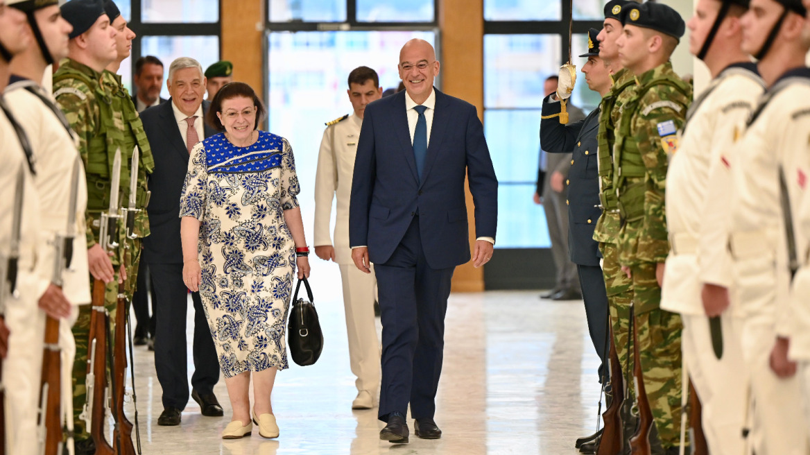Υπεγράφη η σύμβαση δωρεάς για τη δημιουργία του Εθνικού Μουσείου για το 1821