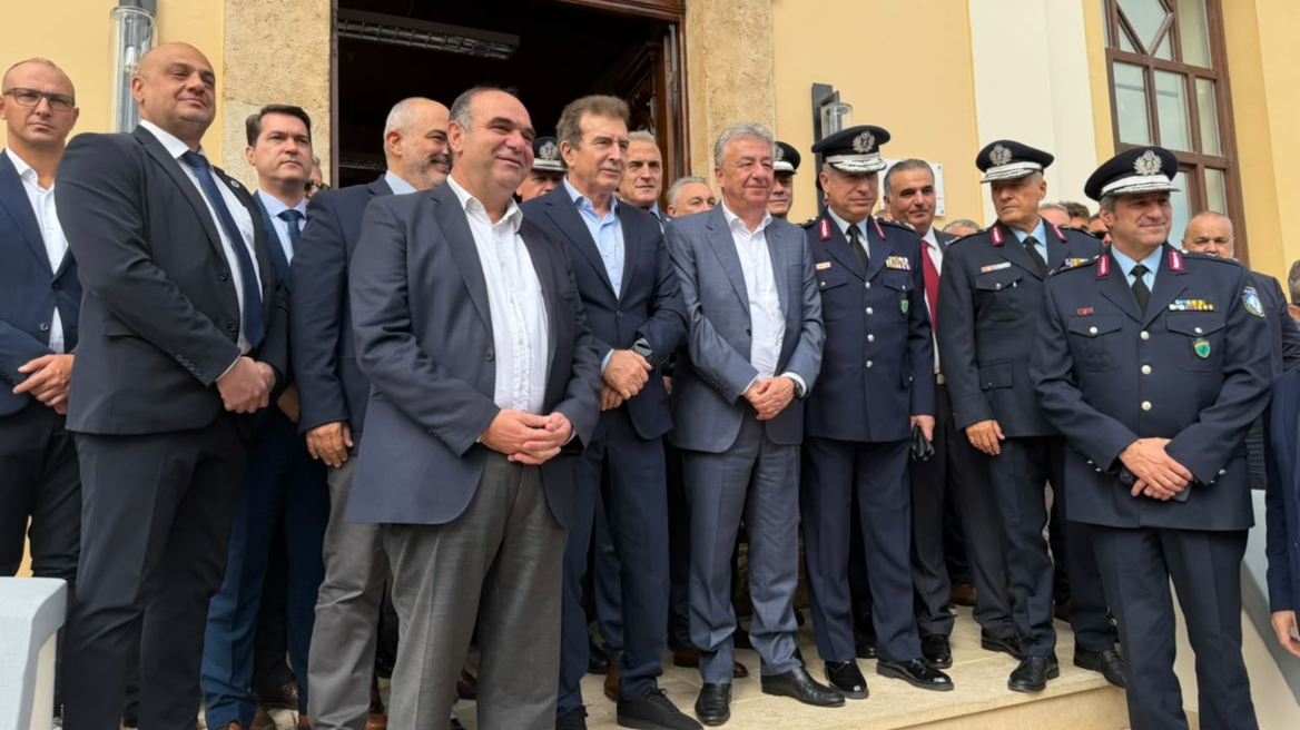 To FBI της Κρήτης εγκαινίασε ο Χρυσοχοΐδης: «Να είστε χρήσιμοι στους πολίτες» είπε στους αστυνομικούς