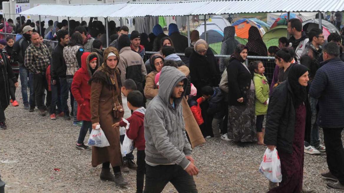 Κομισιόν: Ετοιμάζουμε έκτακτο σχέδιο για ανθρωπιστική κρίση στην Ελλάδα