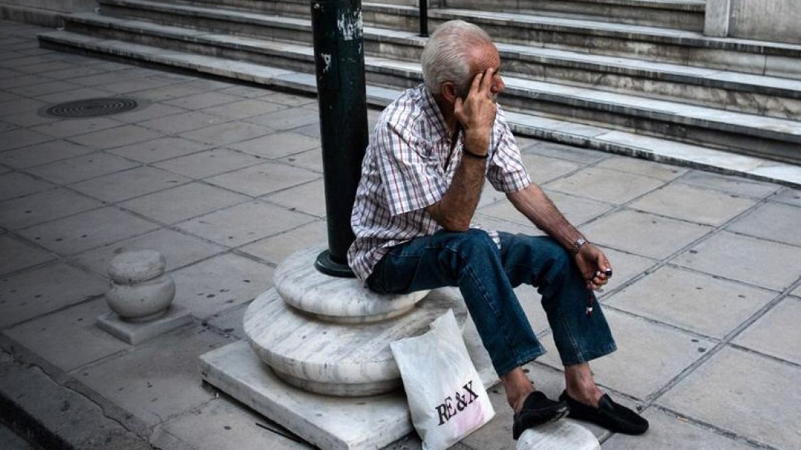 Με ύφεση κλείνει το 2016, παραδέχεται τώρα η κυβέρνηση