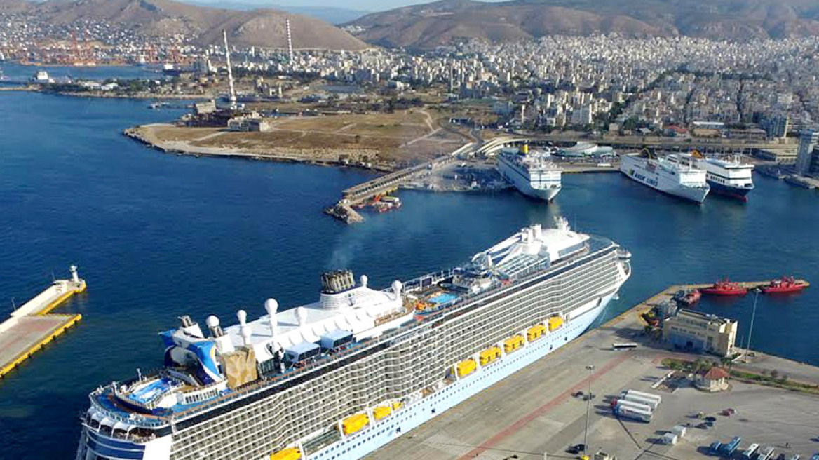 Cosco για λιμάνι Πειραιά: Ξενοδοχεία, πενταώροφα πάρκινγκ και νέος επιβατικός σταθμός