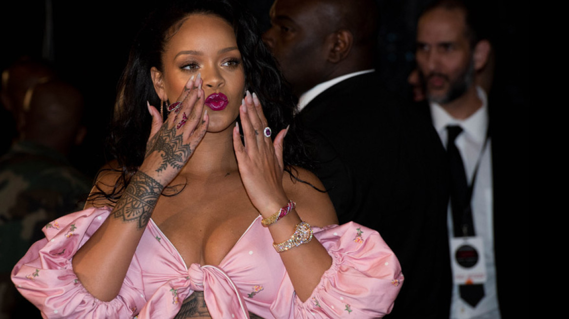 Η Rihanna «κόστισε» στον CEO του Snapchat 150 εκατ. δολ. μέσα σε δύο ημέρες!