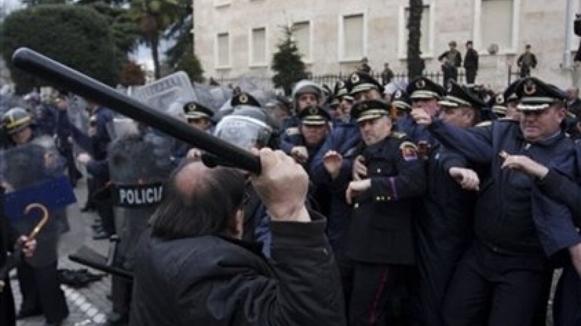 Την προσοχή των Αμερικανών στην Αλβανία ζητά η πρεσβεία στη χώρα 