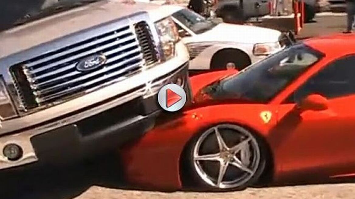 Video: Ford F-150+Ferrari 458 Italia= LOVE!