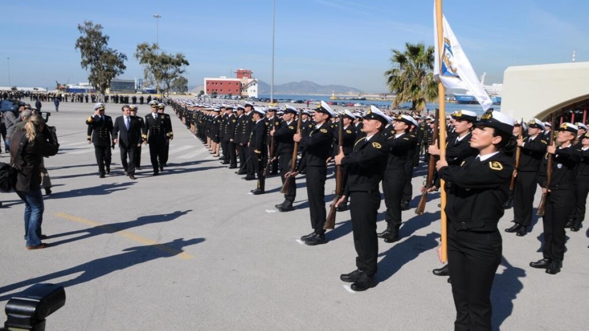 Σεξουαλική παρενόχληση μέσα στο λιμεναρχείο