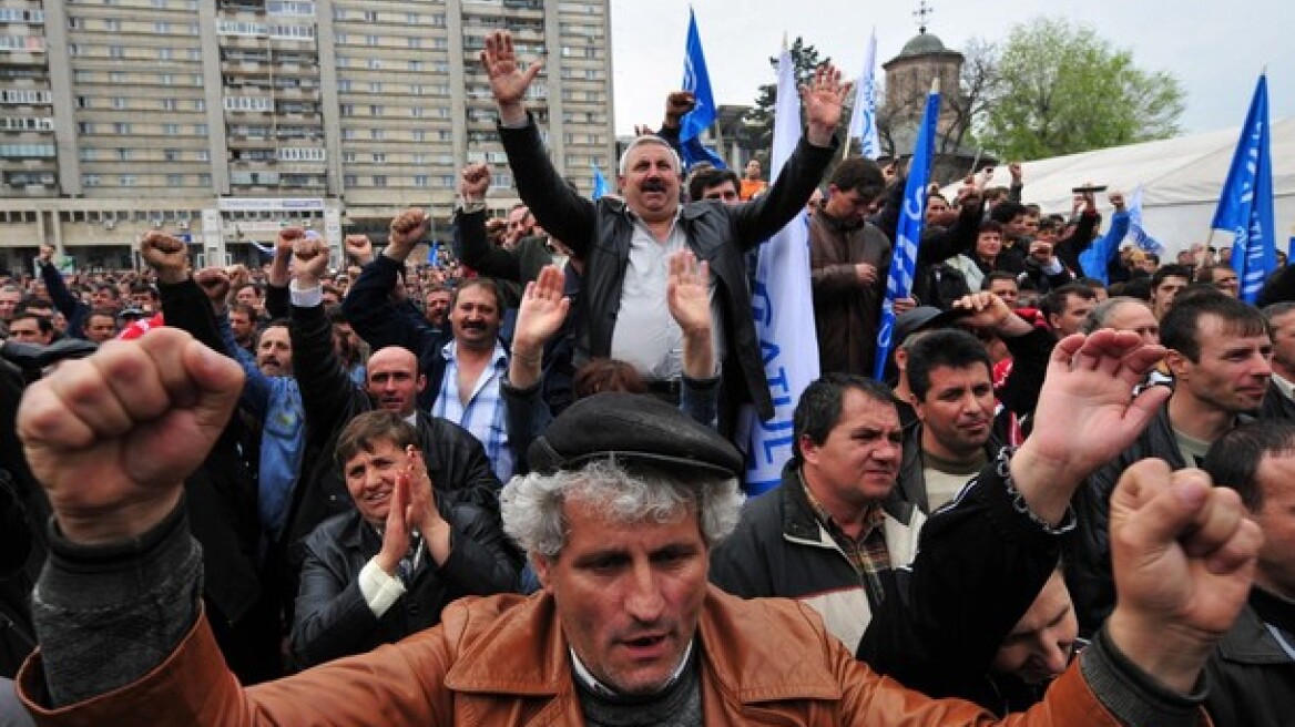 Στους δρόμους κατά του νέου κώδικα εργασίας 5.000 Ρουμάνοι 