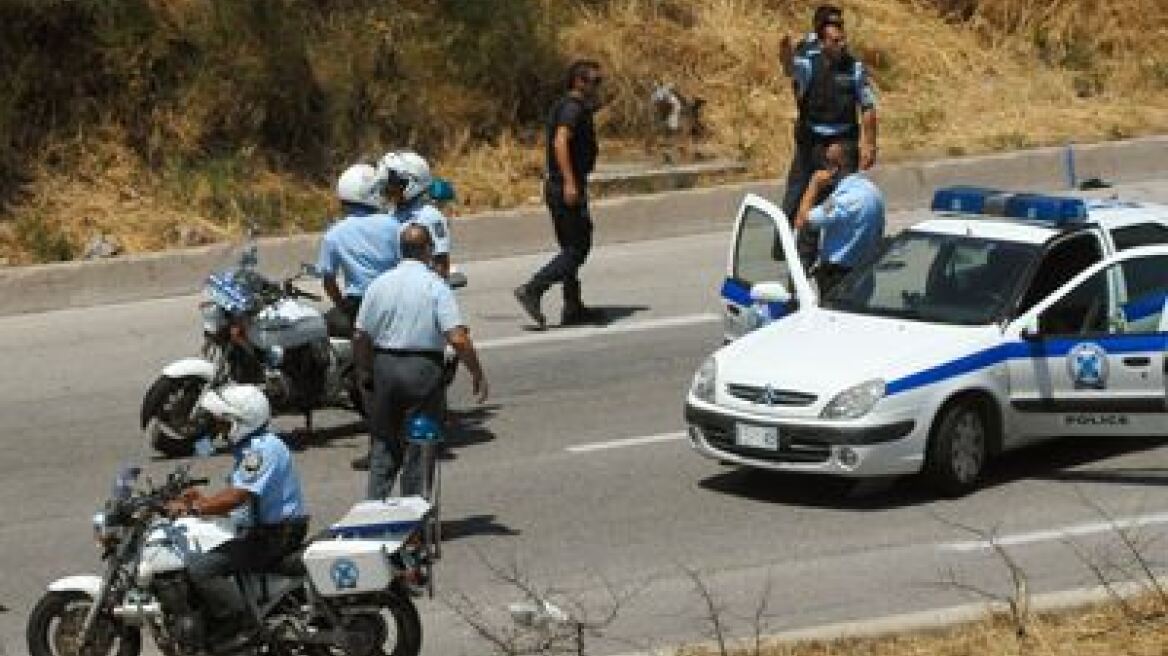 Συνελήφθησαν με όπλα και πυροκροτητή