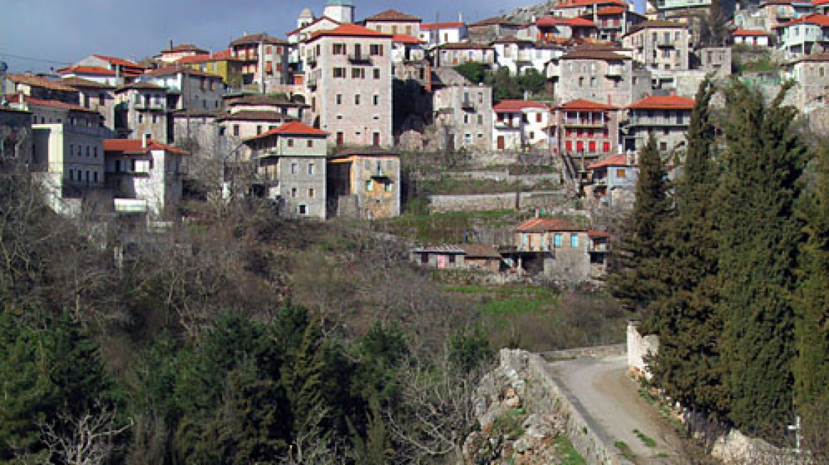 Υπό κατάληψη το δημαρχείο Δημητσάνας από μαθητές 