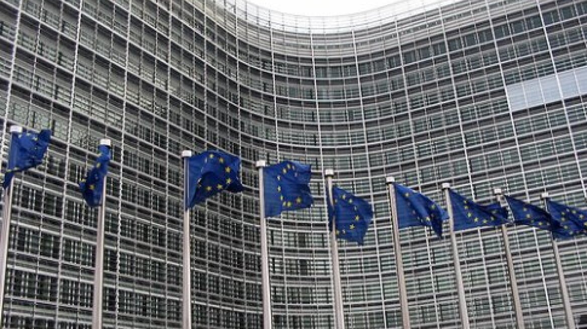 EU: Debt restructuring 'not an option'