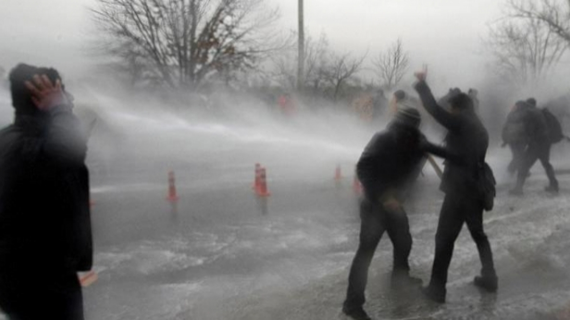 Συγκρούσεις αστυνομικών με διαδηλωτές στην Τουρκία  