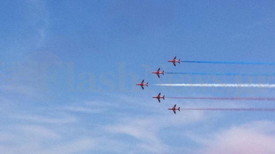 Εντυπωσιακή επίδειξη των «Red Arrows» στα Χανιά