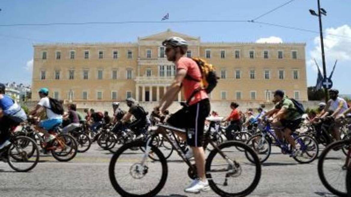 Από σήμερα ελεύθερα τα ποδήλατα στις λεωφορειολωρίδες