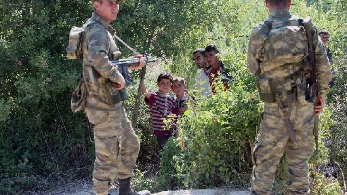 Σύροι στρατιώτες εισέβαλαν σε χωριό κοντά στην Τουρκία