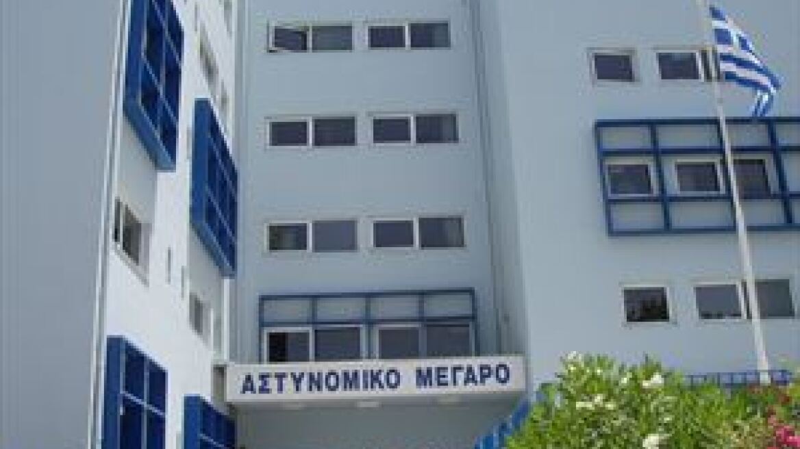 Συνελήφθη ασυνείδητος οδηγός που εγκατέλειψε πεζό 