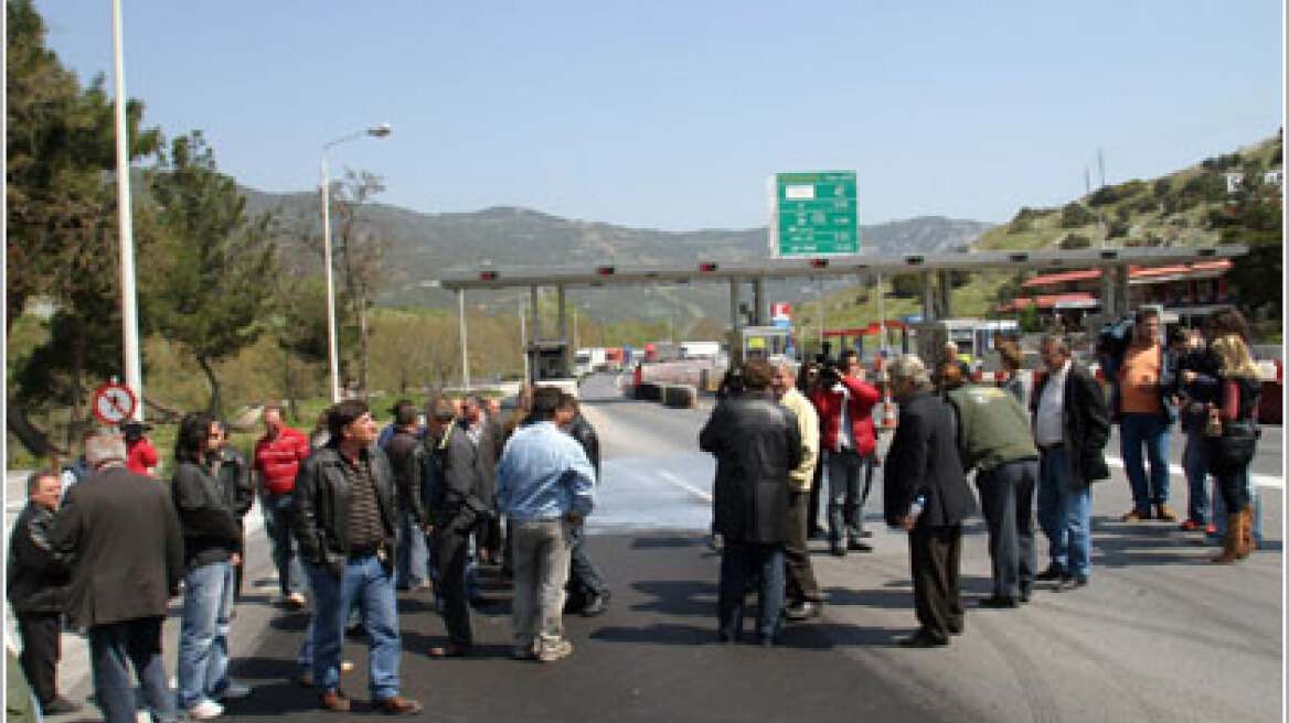 Με κινητοποιήσεις απειλούν οι κάτοικοι των Αγίων Θεοδώρων 