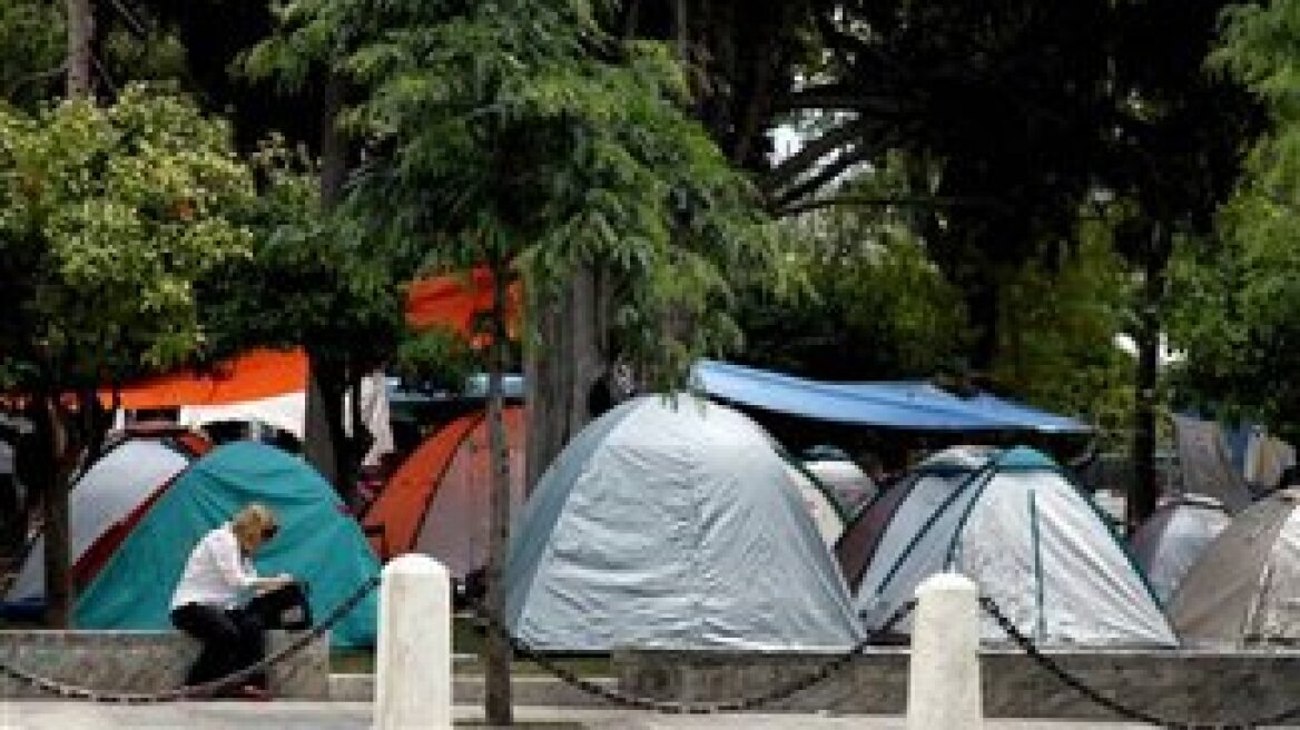 Indignants' tents removed from Syntagma Sq