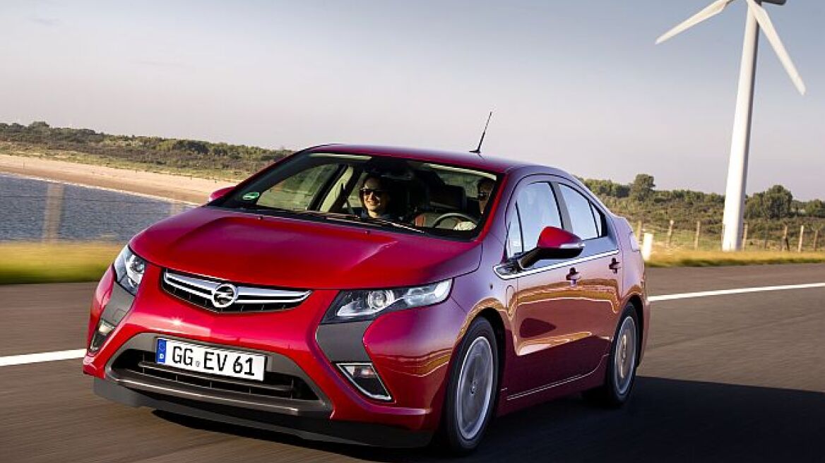 Δοκιμάζουμε τα ηλεκτρικά Opel Ampera, Smart