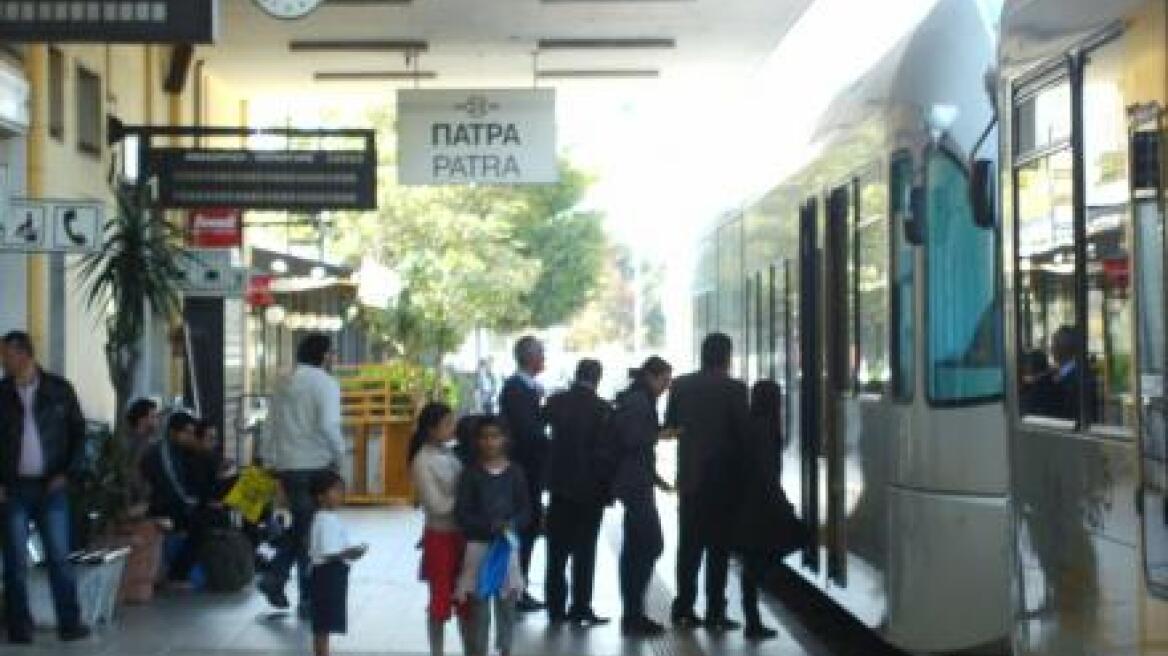 Επίθεση με πέτρες στον προαστιακό της Πάτρας 