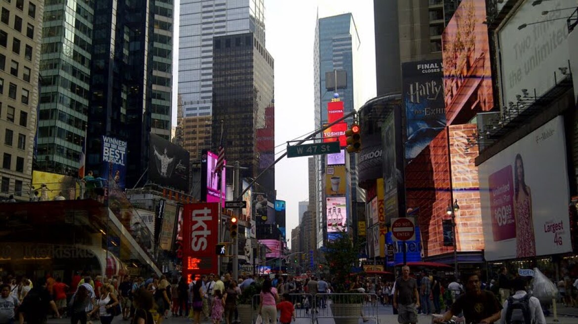 Τι είδε ο τουρίστας στην Times Square; 