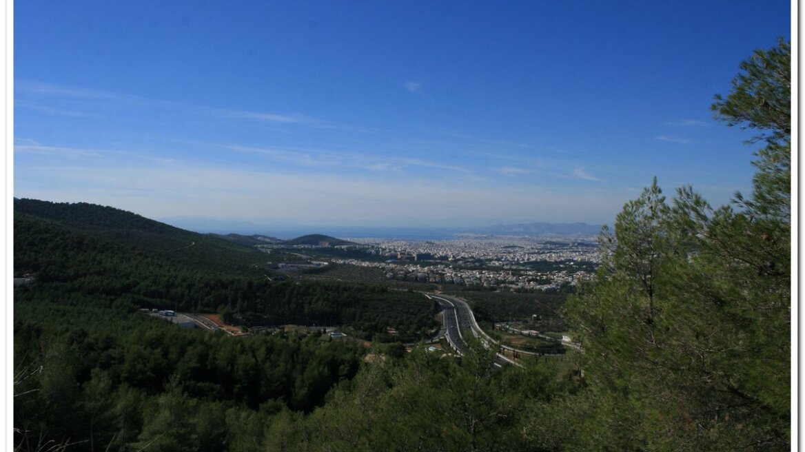 Θέλουν να ροκανίσουν όλοι τον Υμηττό!