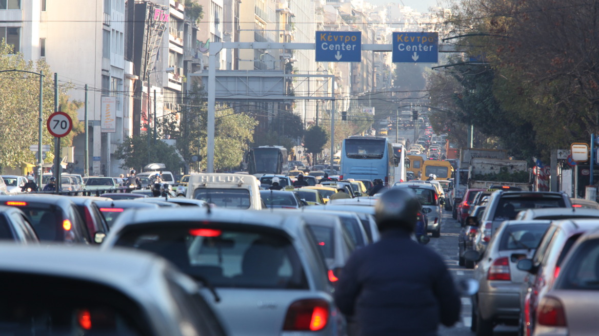 Οι Αθηναίοι μετακινούνται μέσω car-pooling