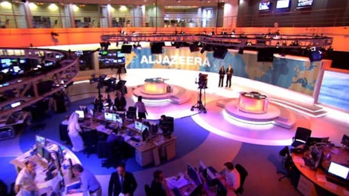 Η αιγυπτιακή αστυνομία εισέβαλε στο Al Jazeera