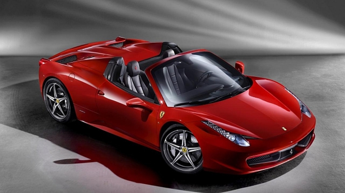 Μετανάστης για χάρη της Ferrari 458 Spider!