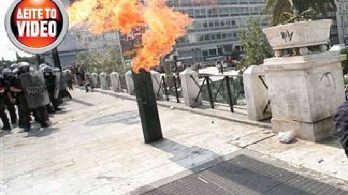 Beatings and teargas today at Syntagma Square