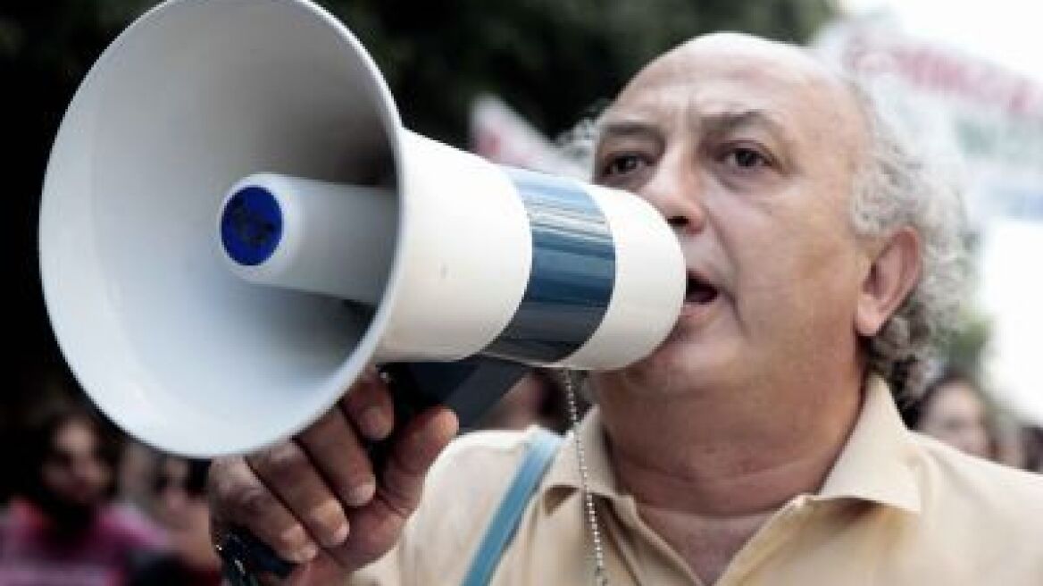 Greek unions extend general strike to 48 hours