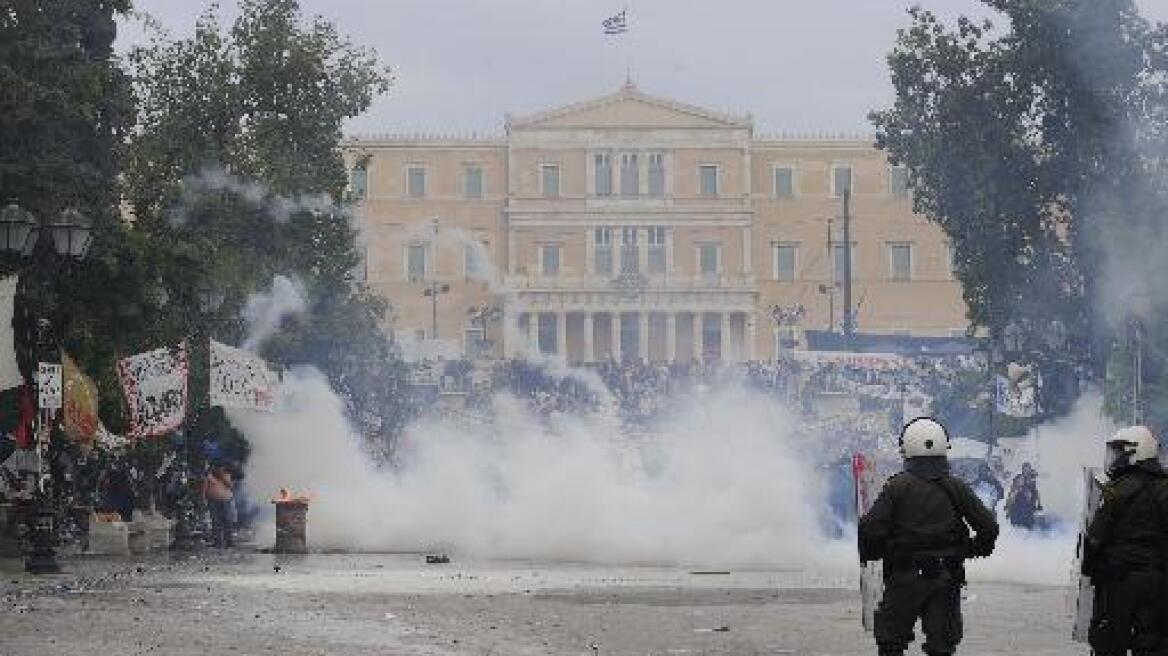 ΕΒΕΑ: Πάνω από 400.000 ευρώ οι ζημιές σε καταστήματα στο κέντρο 