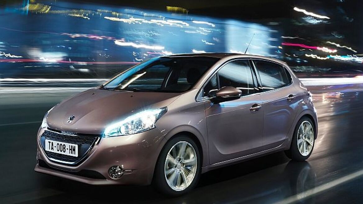 Peugeot 208: Από λευκό χαρτί! (video)