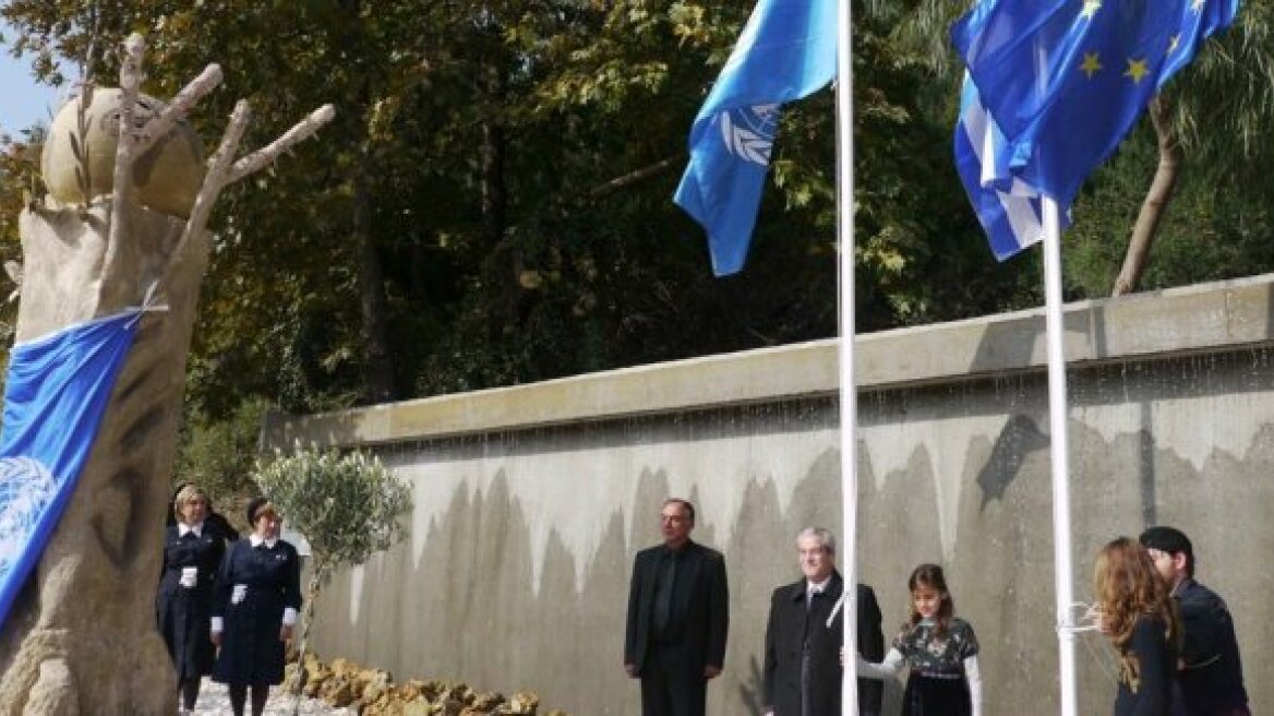 Γλυπτό στη μνήμη των θυμάτων της ασφάλτου στα Χανιά