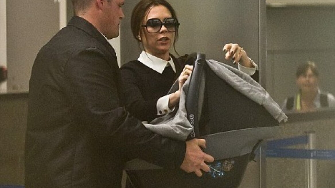 Victoria Beckham: "Είμαι όπως όλες οι άλλες μαμάδες"