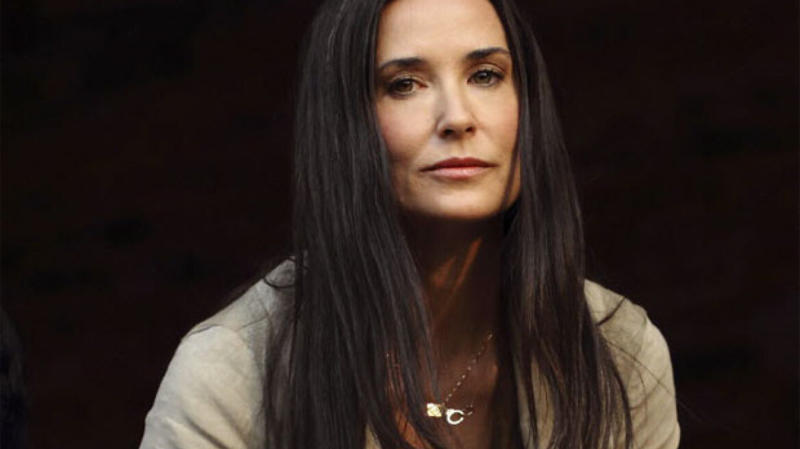 Βγήκε από την κλινική αποτοξίνωσης η Demi Moore 