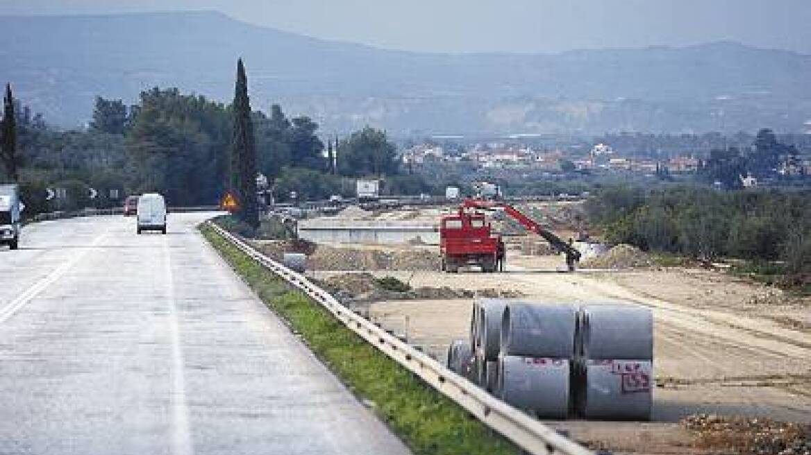 Έργα οδοποιίας στα χωριά της Ιεράπετρας