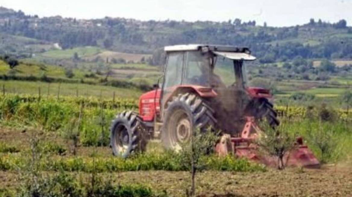 Αγρότης καταπλακώθηκε από το τρακτέρ του στις Σέρρες    