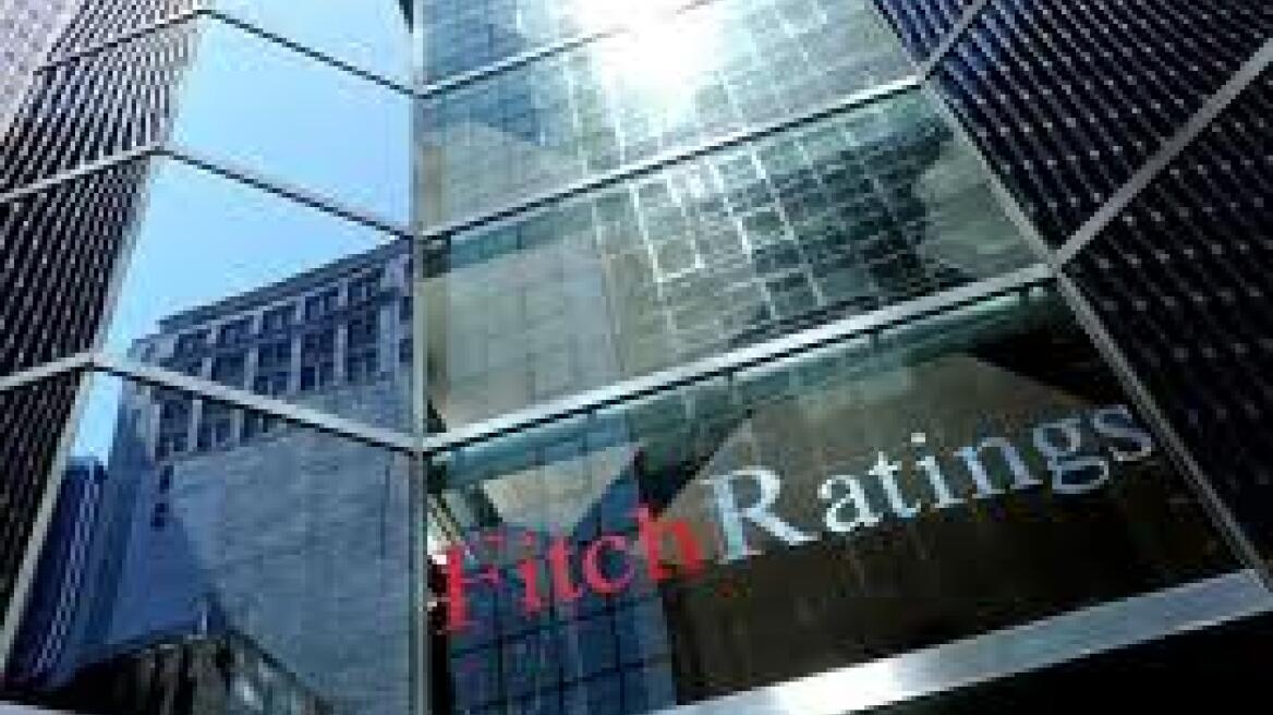 Έξοδο της Ελλάδας από το ευρώ βλέπει η Fitch