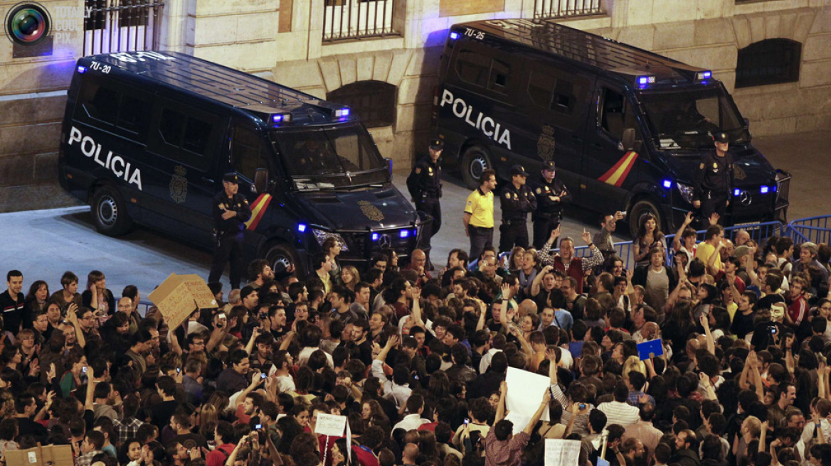 Συλλήψεις Αγανακτισμένων στην Πούερτα ντελ Σολ