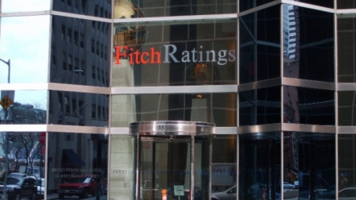 Δεν ανησυχεί η Fitch για τις συνέπειες της εξόδου της Ελλάδας από το ευρώ 