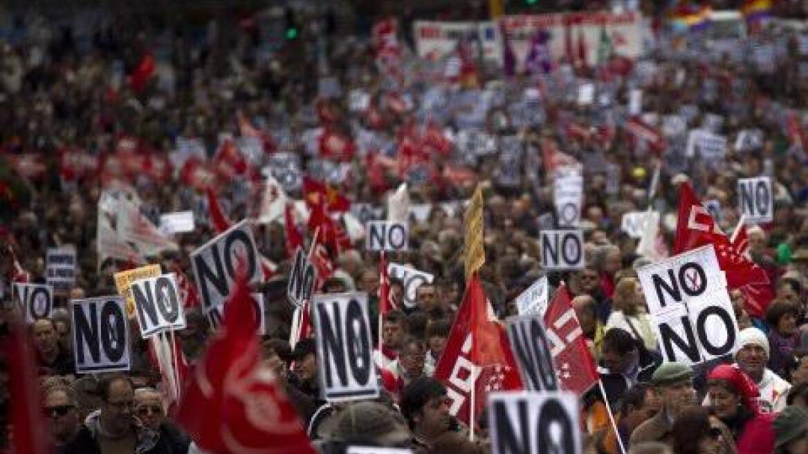 Συνεχίζονται οι διαδηλώσεις στην Ισπανία