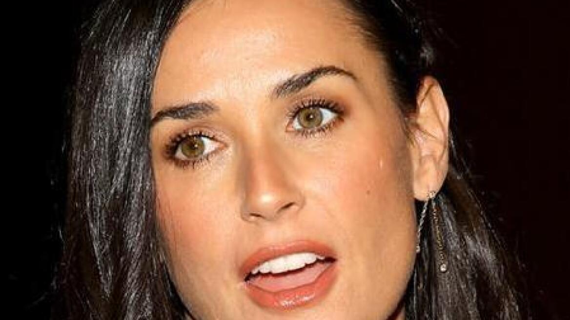 Η Demi Moore έχει πληγωθεί από τη σχέση Ashton - Mila