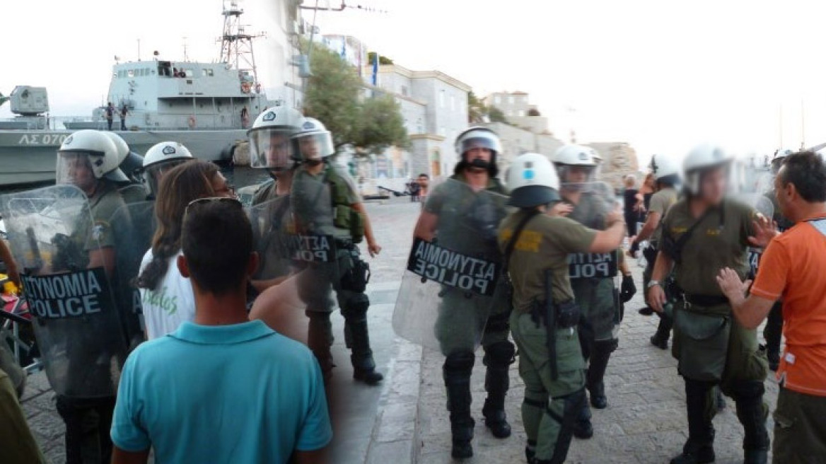 Θα έκοβα τις αποδείξεις, λέει ο ιδιοκτήτης της ταβέρνας στην Ύδρα