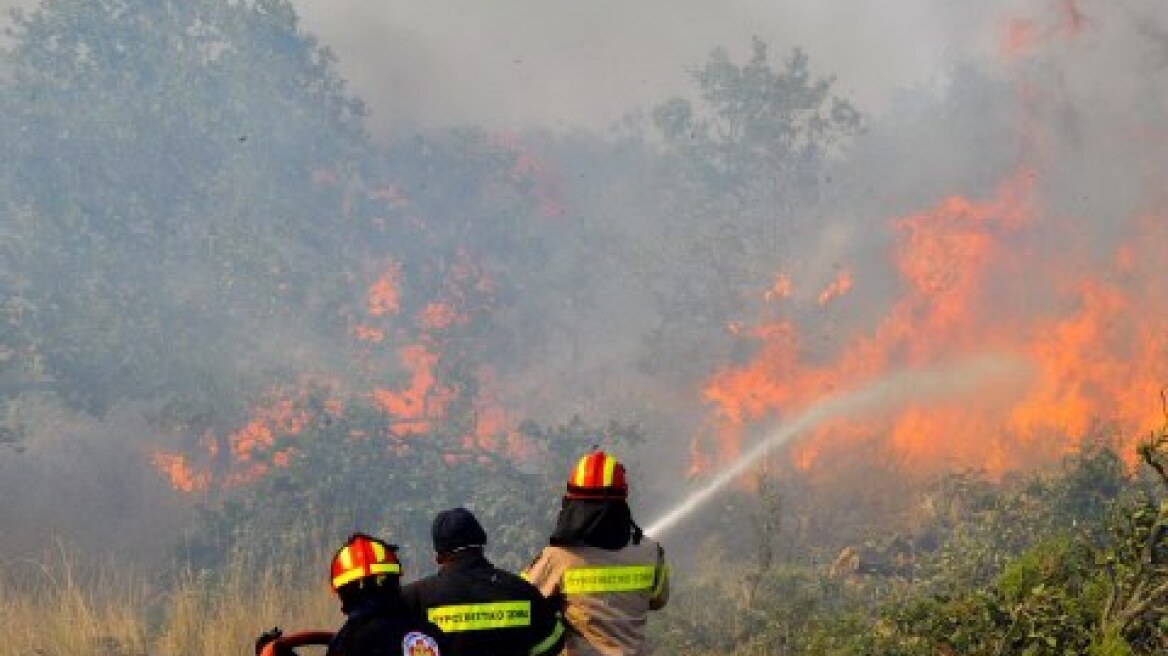 Προσωρινή κράτηση 37χρονου για εμπρησμό στη Ρόδο