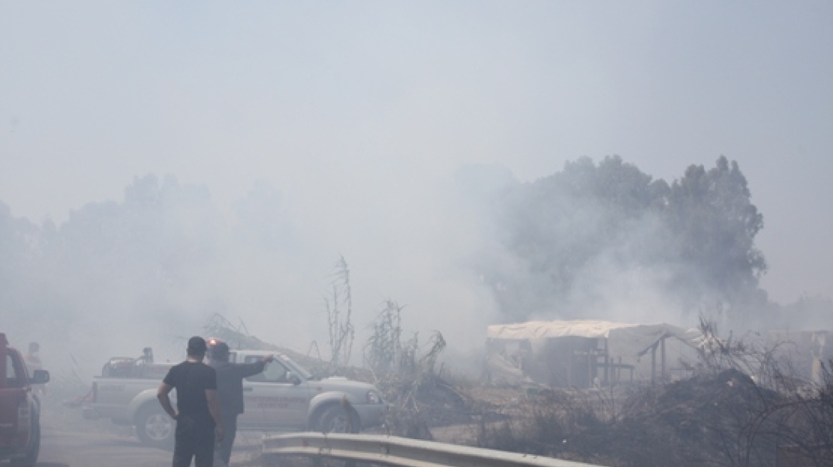 Φωτιά κατέκαψε καταυλισμό τσιγγάνων στην Ηλεία