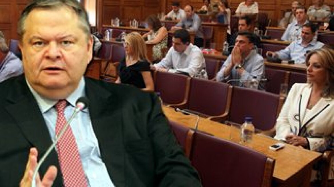 Venizelos supports the government, attacks SYRIZA  