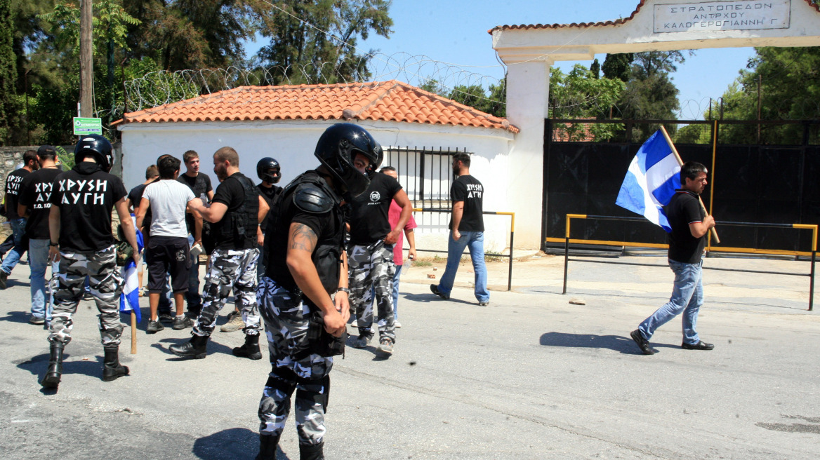 Μήνυση από τους εμπόρους της Κορίνθου για το κέντρο μεταναστών