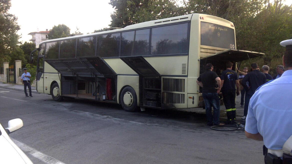 Φωτιά σε λεωφορείο του ΚΤΕΛ Κοζάνης